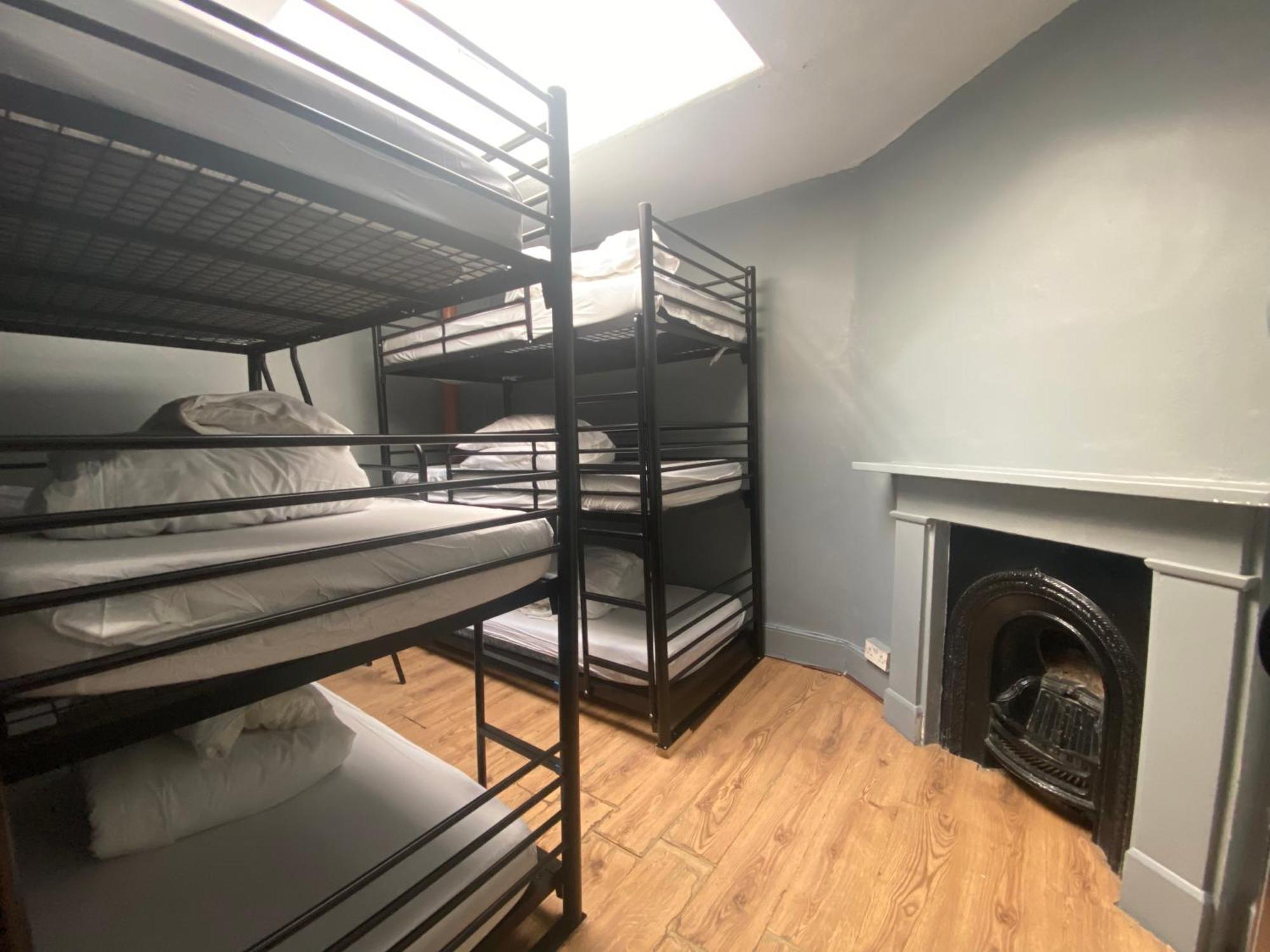 Queen Elizabeth Hostel Лондон Екстериор снимка